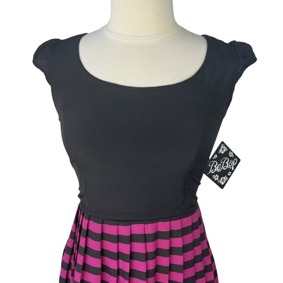 Be Bop Fit and Flair Dress Size Medium Black Purple Pleated Striped New - Picture 3 of 11